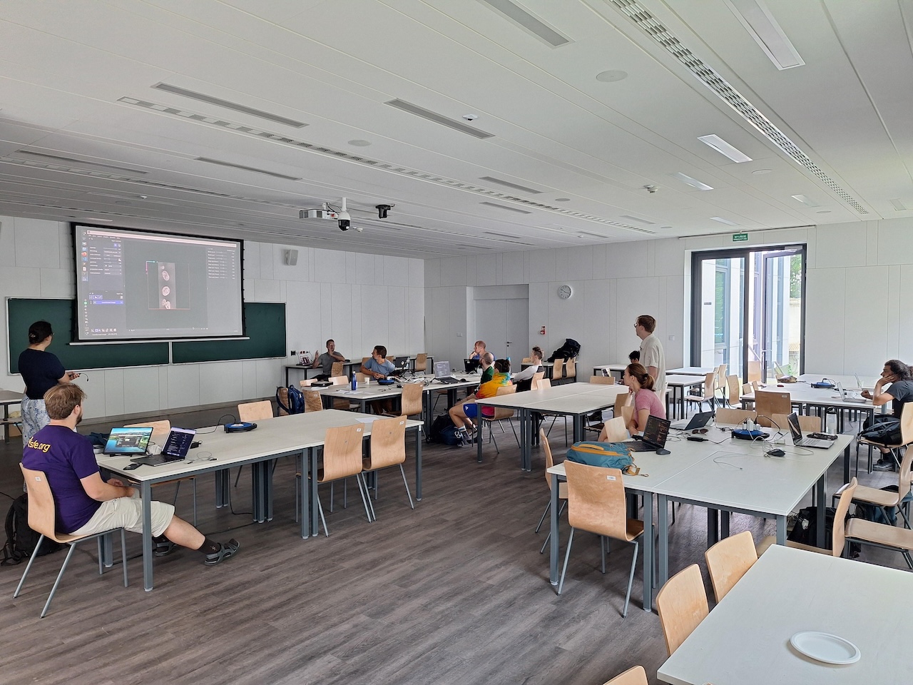 naPLari hacking venue